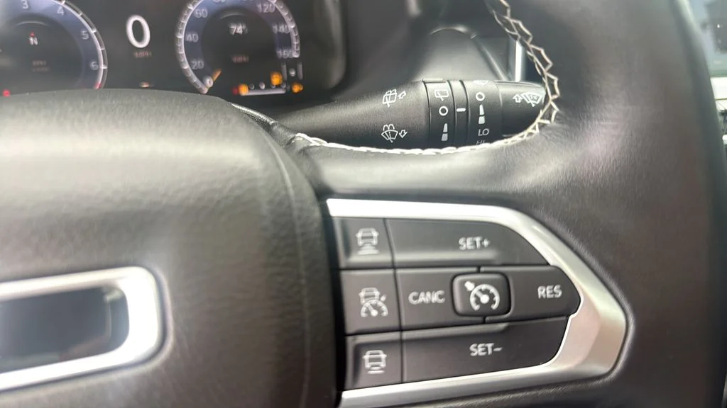 Used 2022 White Jeep High Altitude image 30