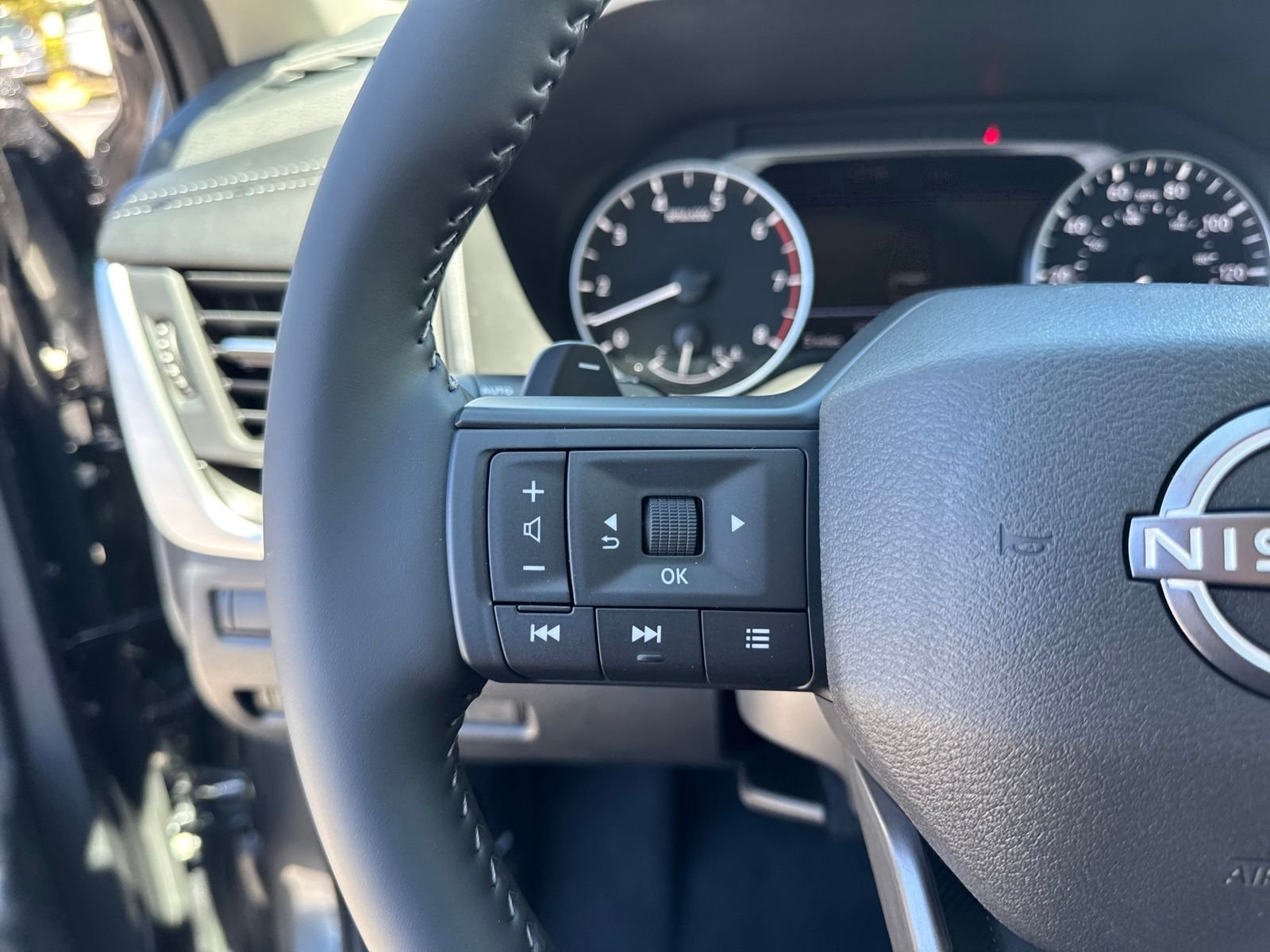 New 2026 Nissan Rogue SV 4D Sport Utility