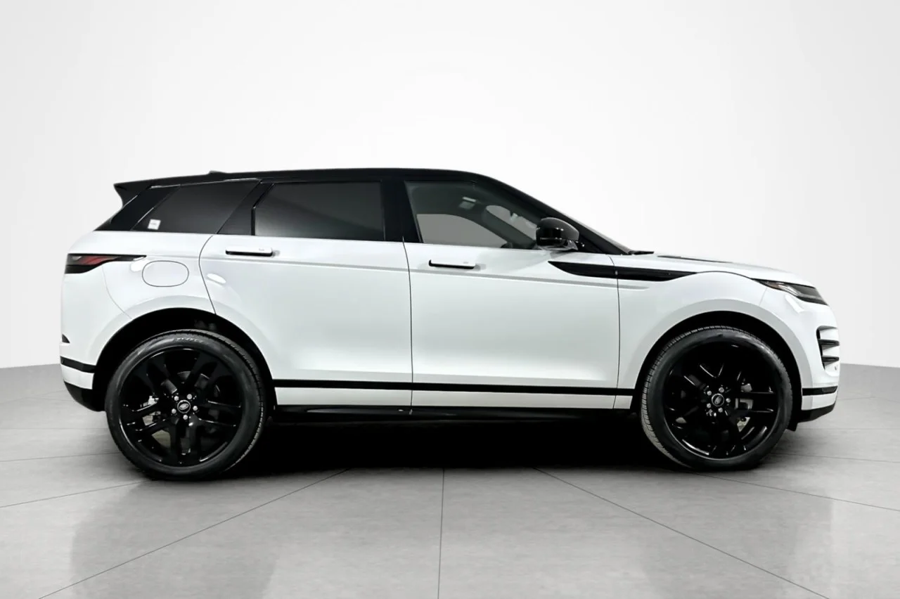 Used 2024 WHITE Land Rover Dynamic SE image 6