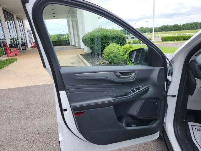 New 2026 Oxford White Ford Active® image 13