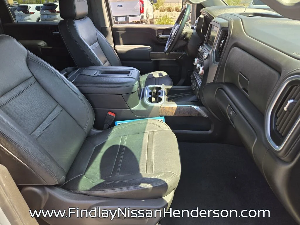 Used 2021 Silver GMC Denali image 18