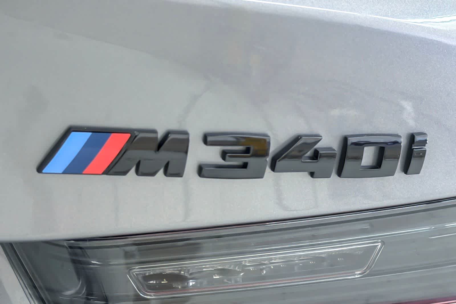 New 2026 Skyscraper Grey Metallic BMW M340i image 25
