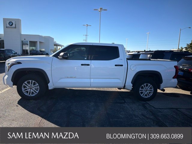 Used 2022 White Toyota SR5 image 8