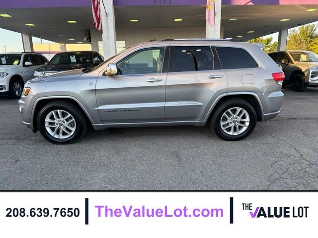 Used 2017 Silver Jeep Overland image 7