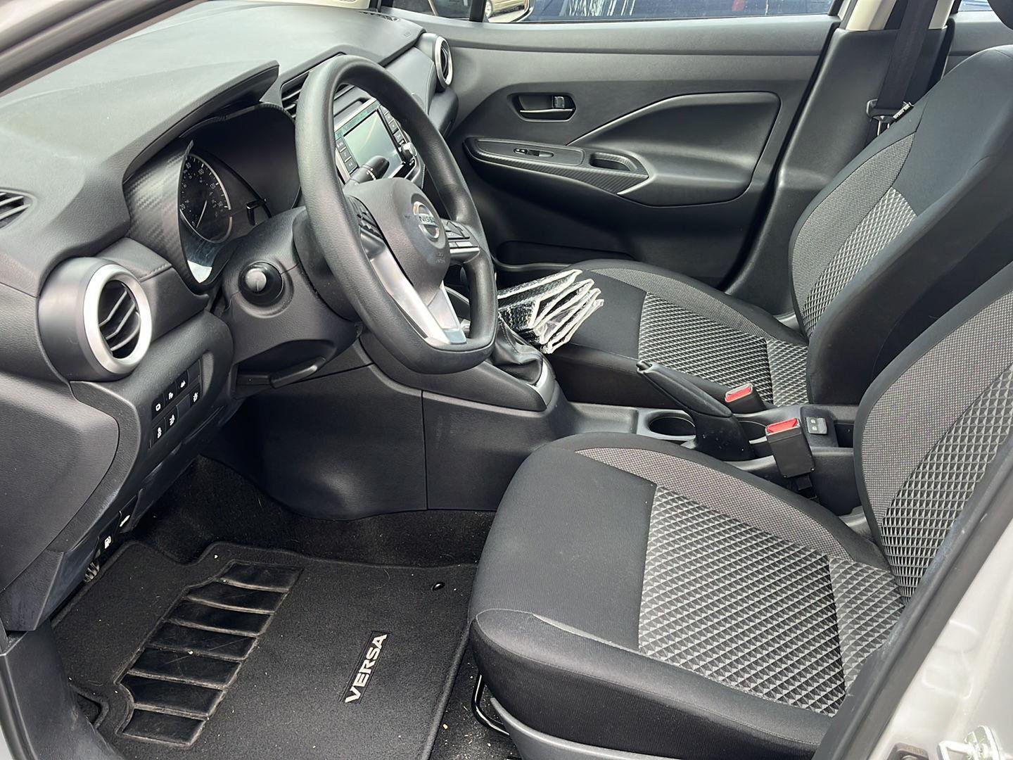 Used 2020 Brilliant Silver Metallic Nissan S image 7