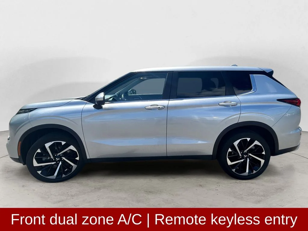 Used 2022 Alloy Silver Mitsubishi  image 2