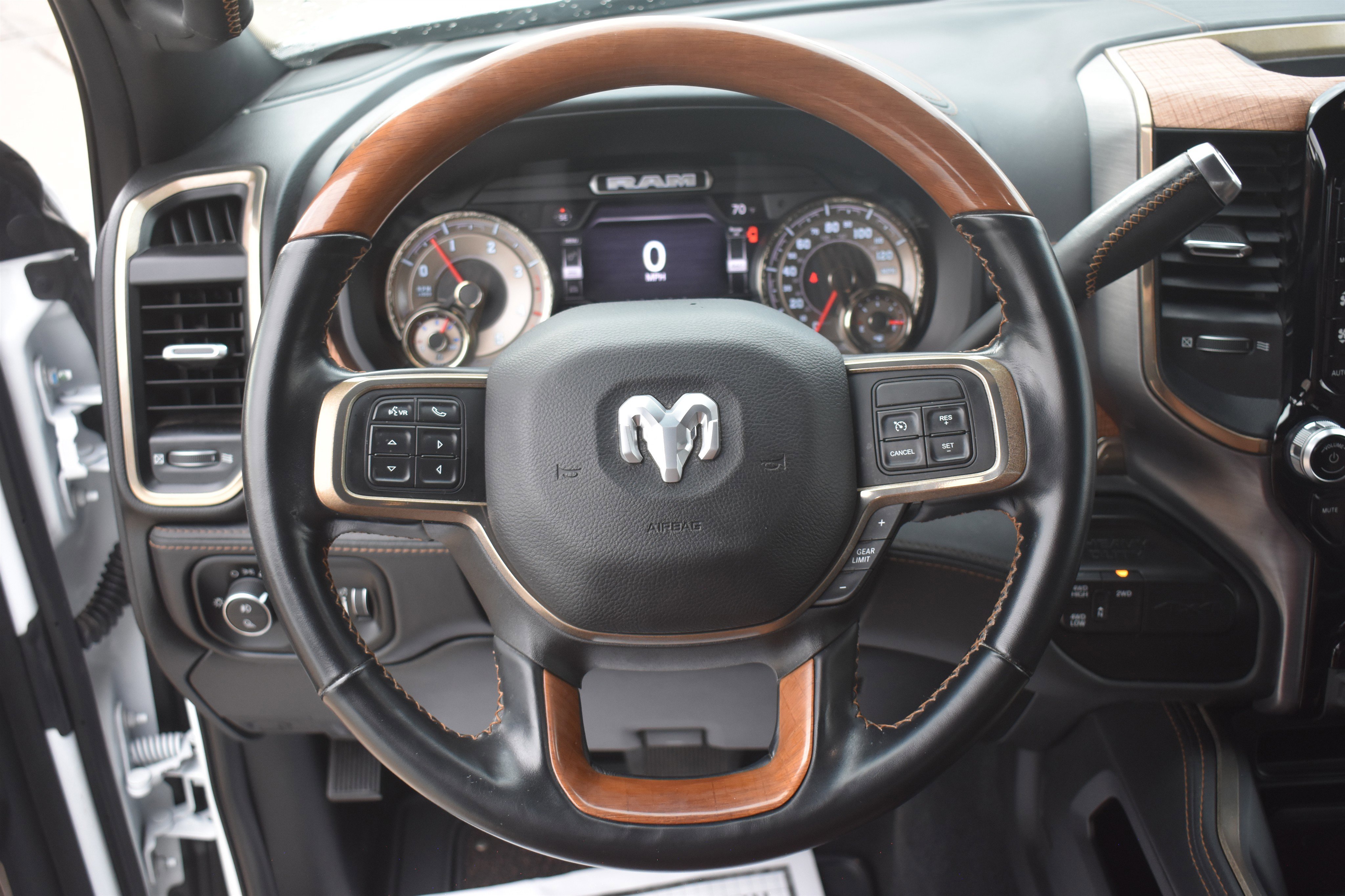 2022 RAM Ram 3500 Pickup Longhorn - Photo 23