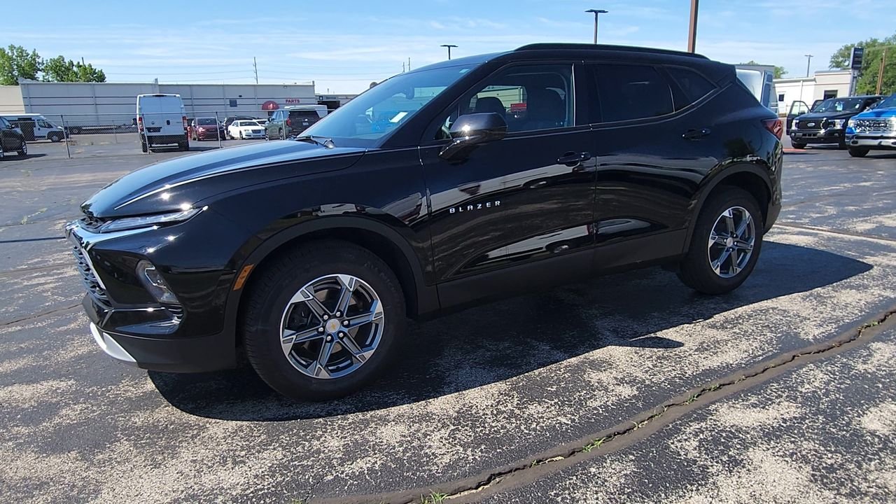 Used 2024 Black Chevrolet LT image 4