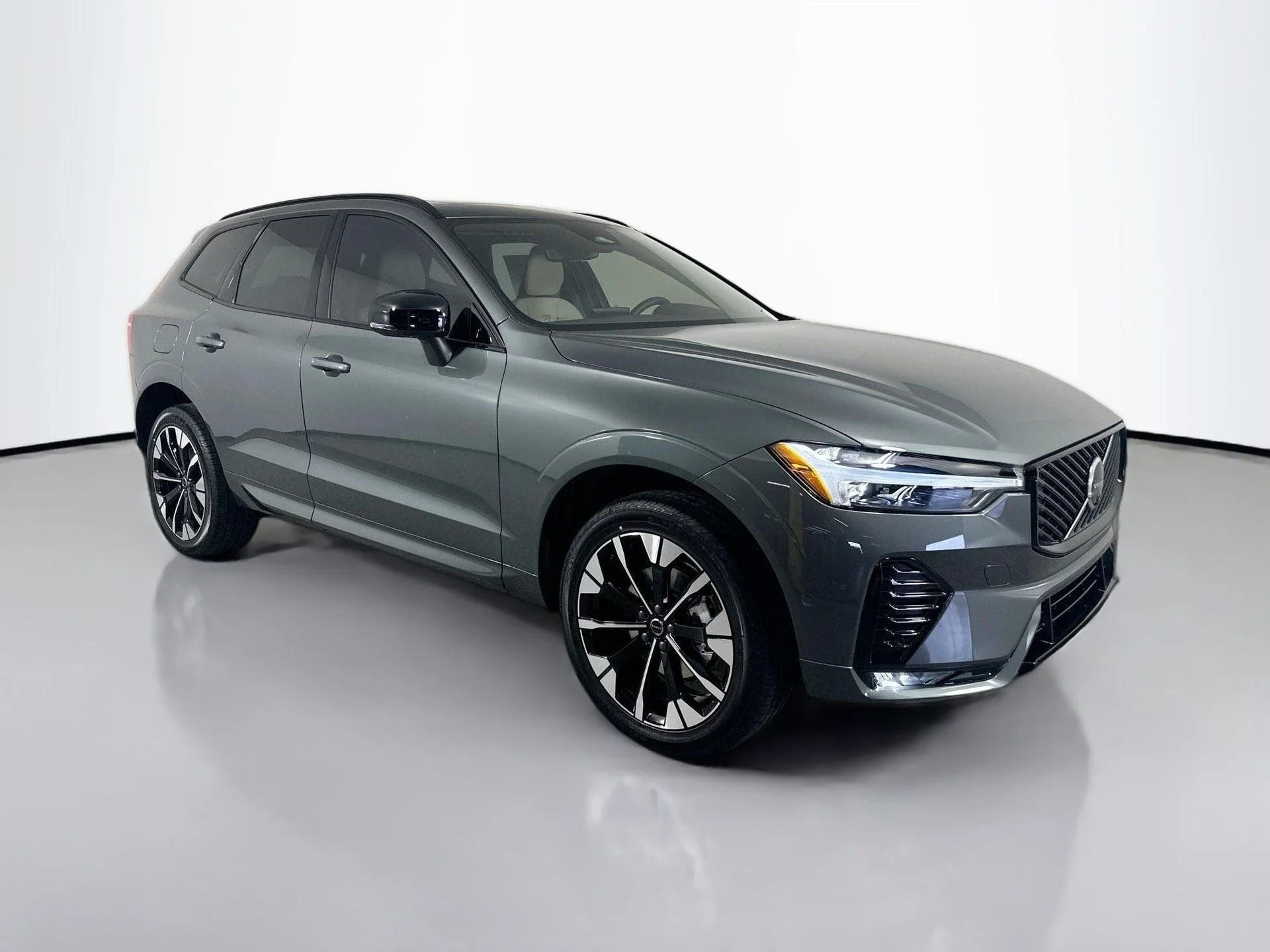 New 2026 Forest Lake Volvo Plus image 3