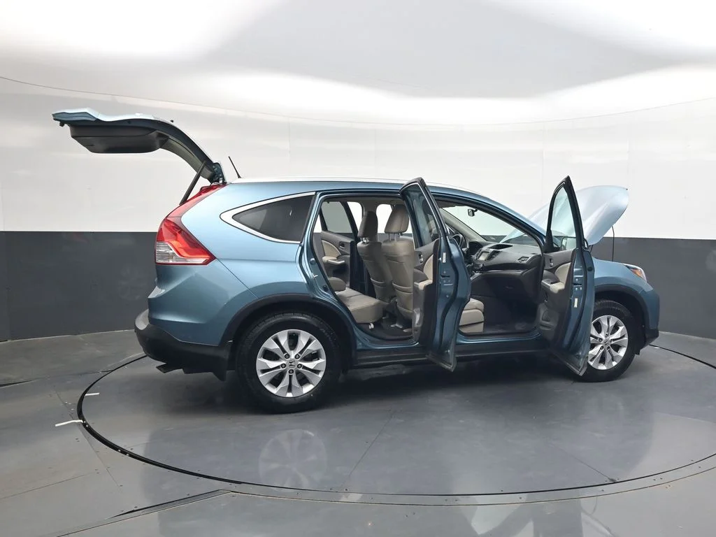 Used 2014 Twilight Blue Metallic Honda EX-L image 31
