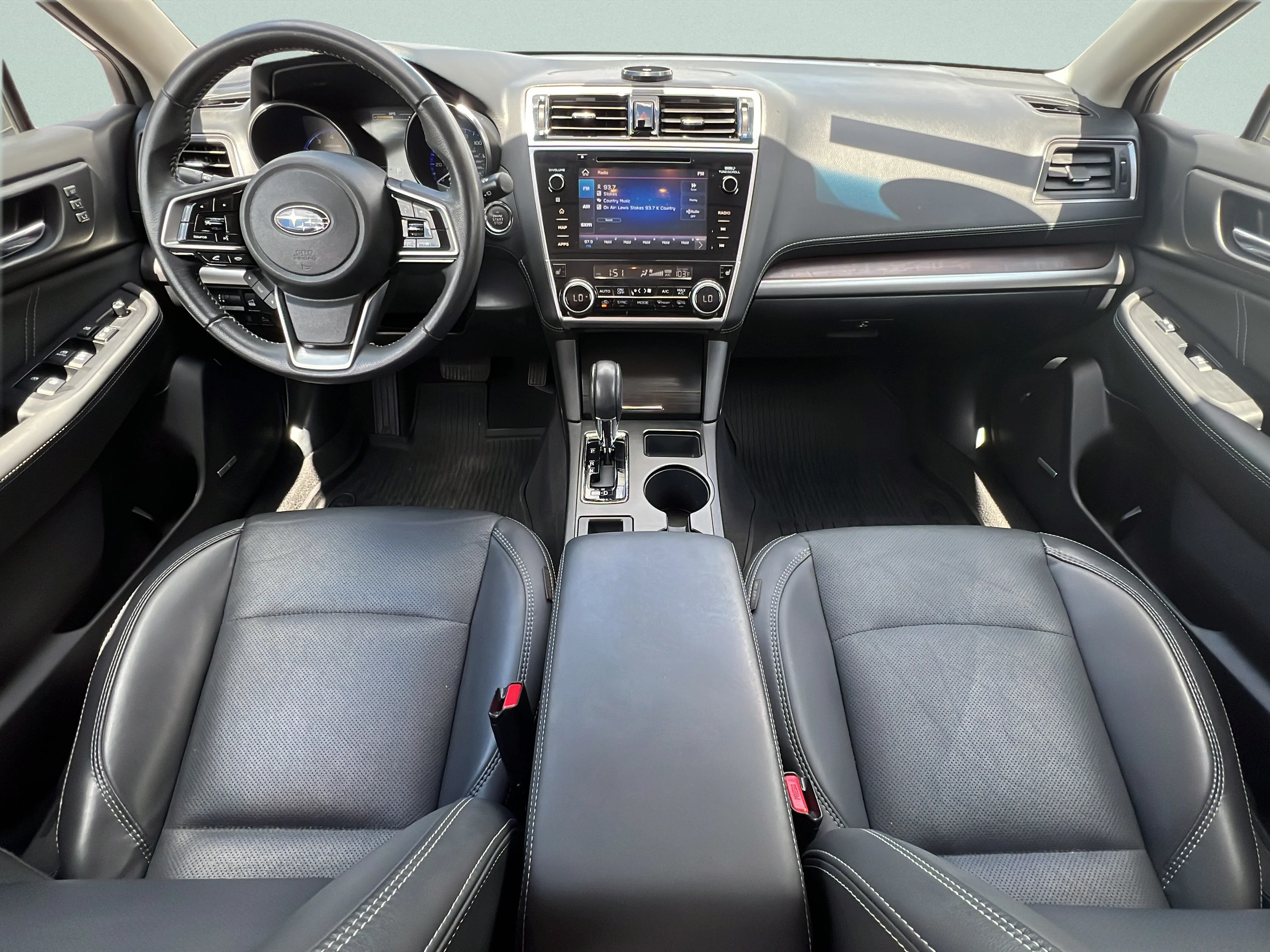 Used 2019 Crystal White Pearl Subaru Limited image 11