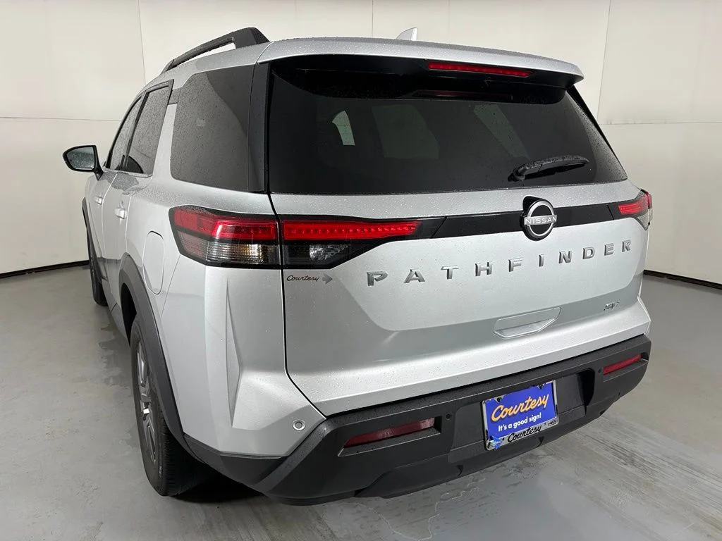 Used 2024 Silver Nissan SV image 6