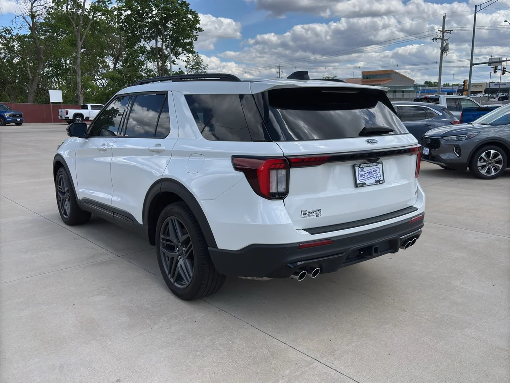 Used 2025 Star White Ford ST image 6