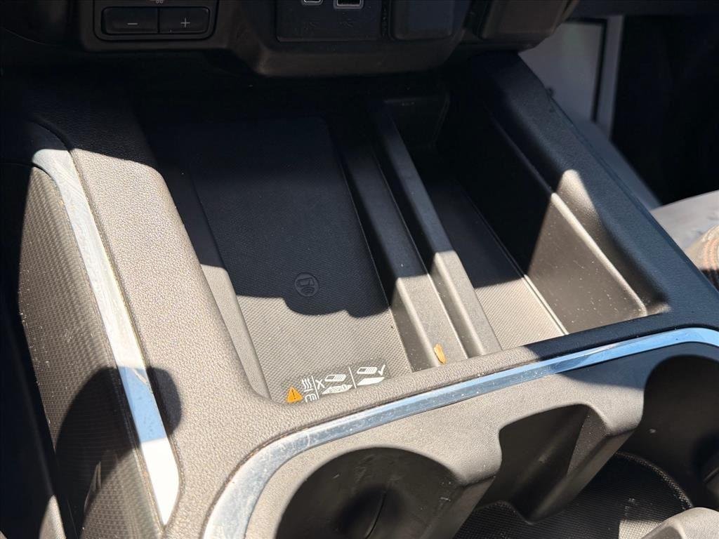 Used 2022 Onyx Black GMC AT4 image 21