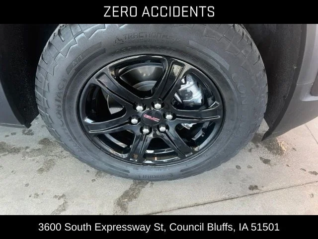 Used 2021 Black GMC AT4 image 6