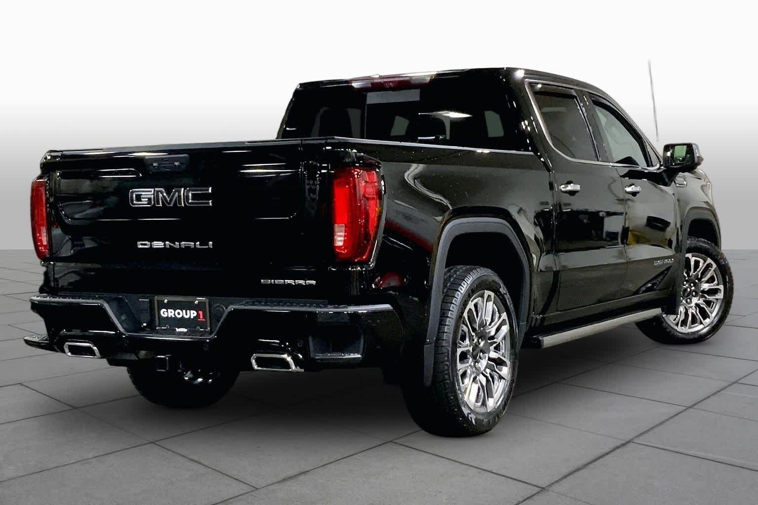 Used 2023 Onyx Black GMC Denali Ultimate image 13