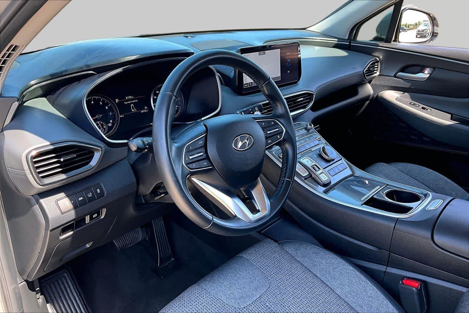 Used 2023 Shimmering Silver Hyundai SEL image 18