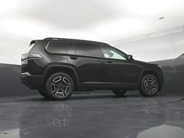 New 2026 Diamond Black Crystal Pearl-Coat Exterior Paint Jeep Laredo image 20