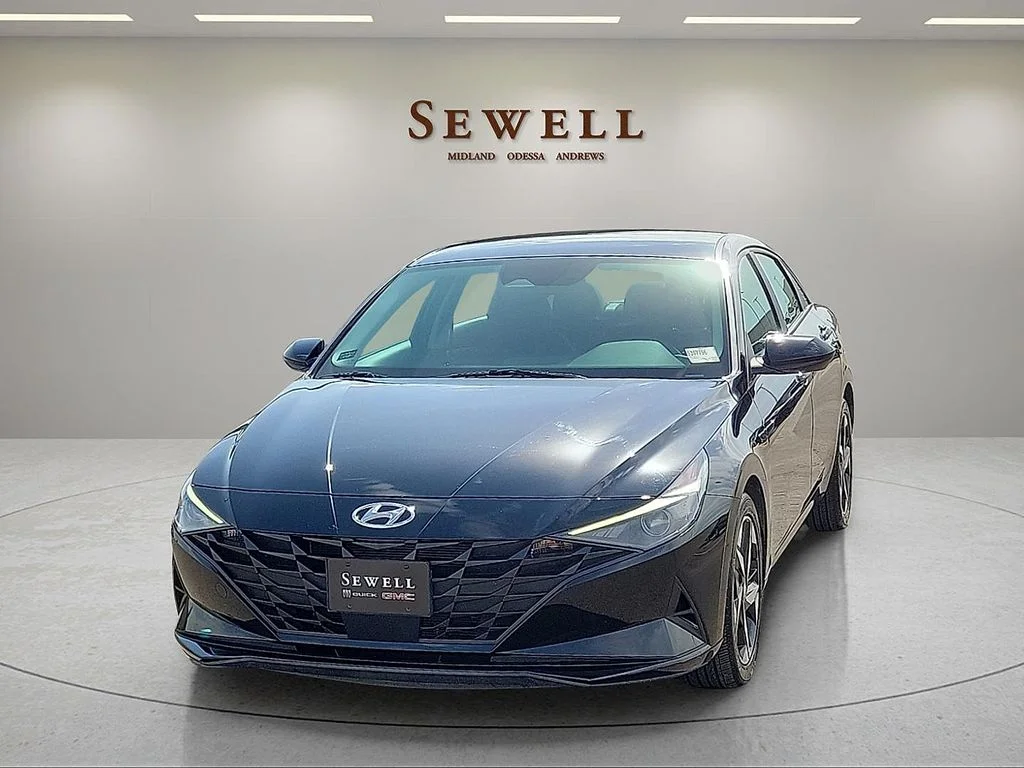 2023 Hyundai Elantra 2.0 SEL IVT's photo