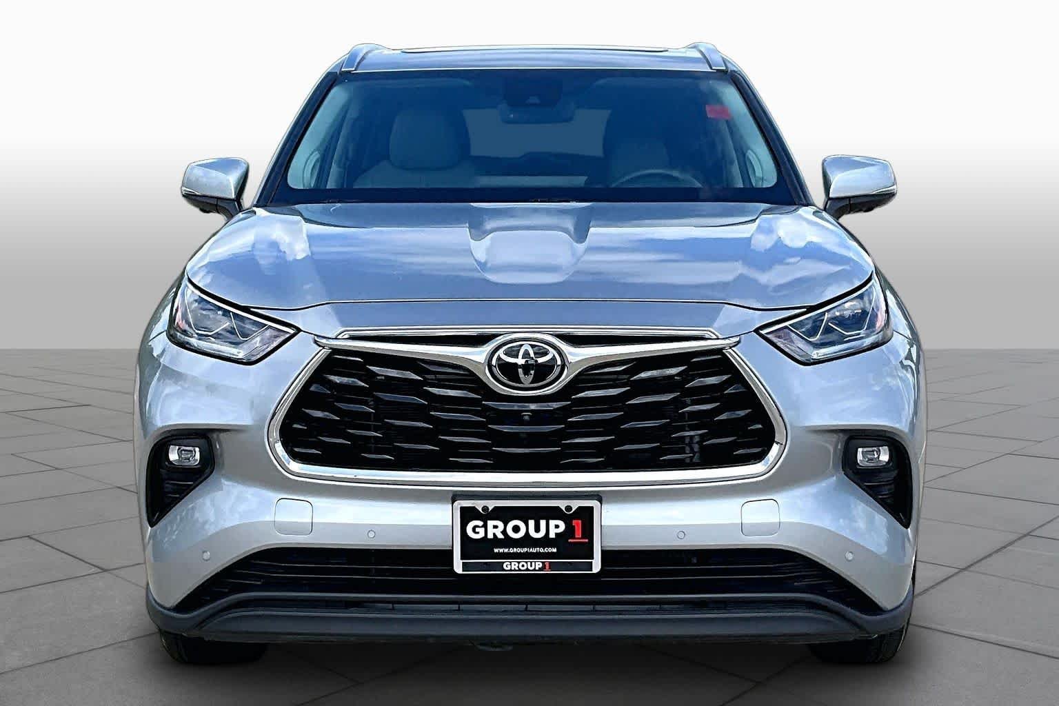 Used 2023 Celestial Silver Metallic Toyota Limited image 4