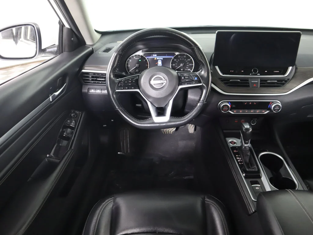 Used 2023 Pearl White Nissan 2.5 SL image 36