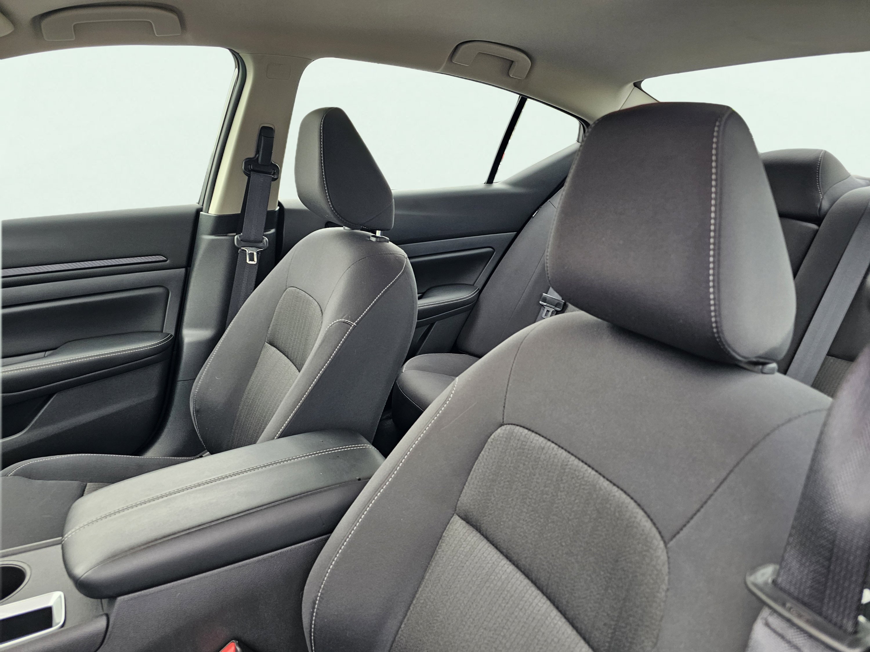 2025 Nissan Altima SV - Photo 15