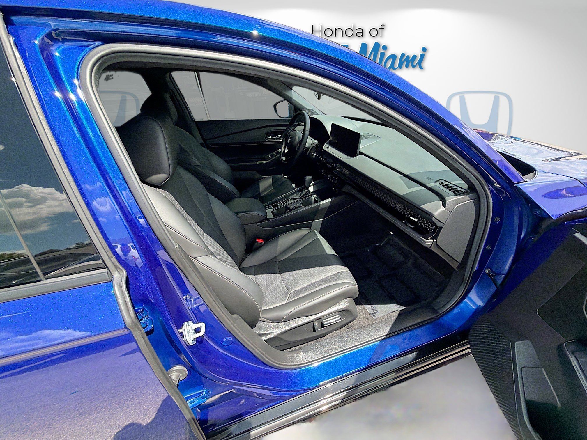 Used 2024 Canyon River Blue Metallic Honda Sport-L image 30