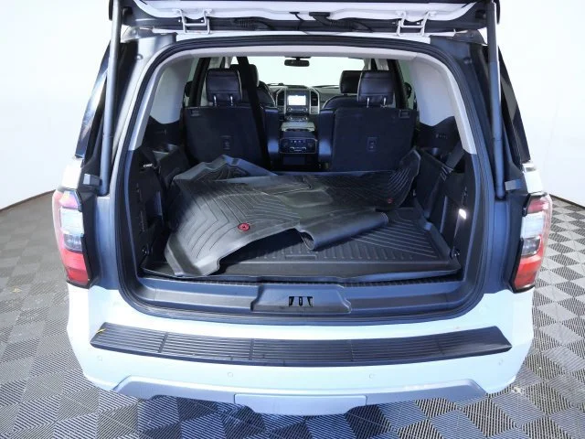 Used 2019 White Ford Platinum image 7