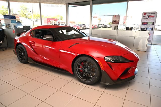 New 2026 Renaissance Red 2.0 Toyota  3.0 MT image 3