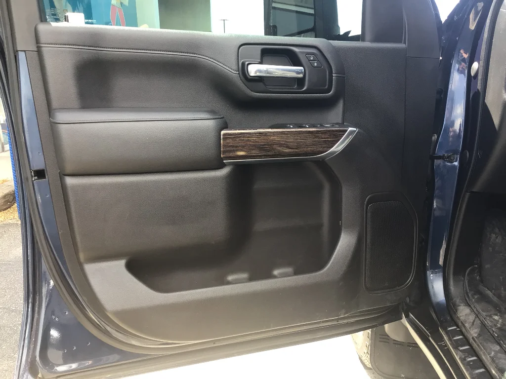 Used 2022 Pacific Blue Metallic GMC SLE image 10