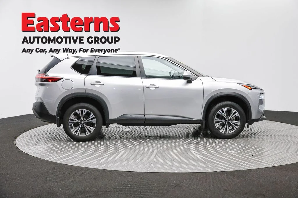 Used 2023 Silver Nissan SV image 83
