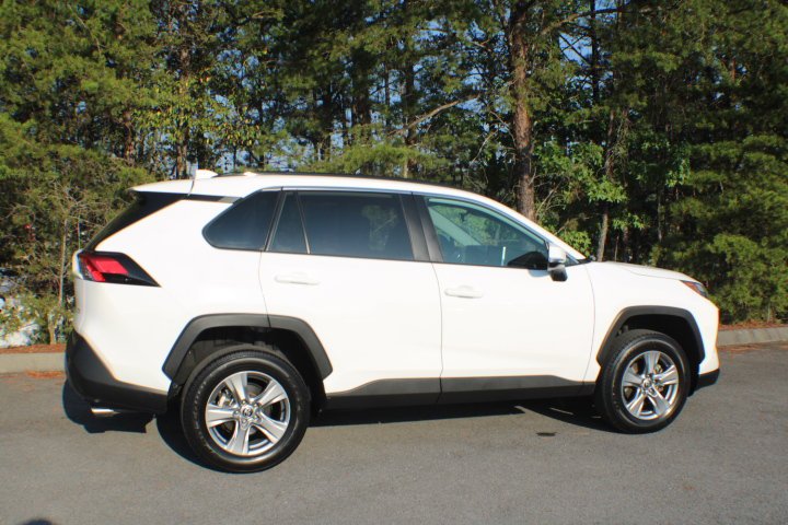 Used 2024 Ice Cap Toyota XLE image 2