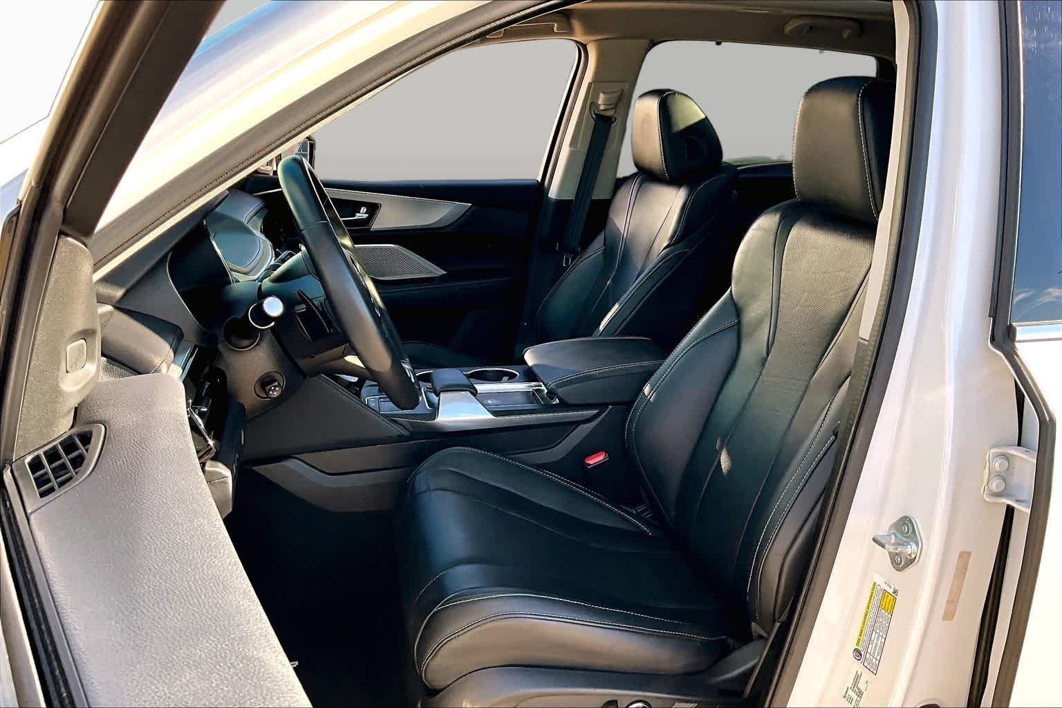Used 2023 Platinum White Pearl Acura w/Technology Package image 8