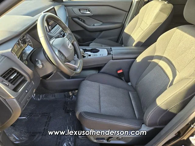 2025 Nissan Rogue SV - Photo 10