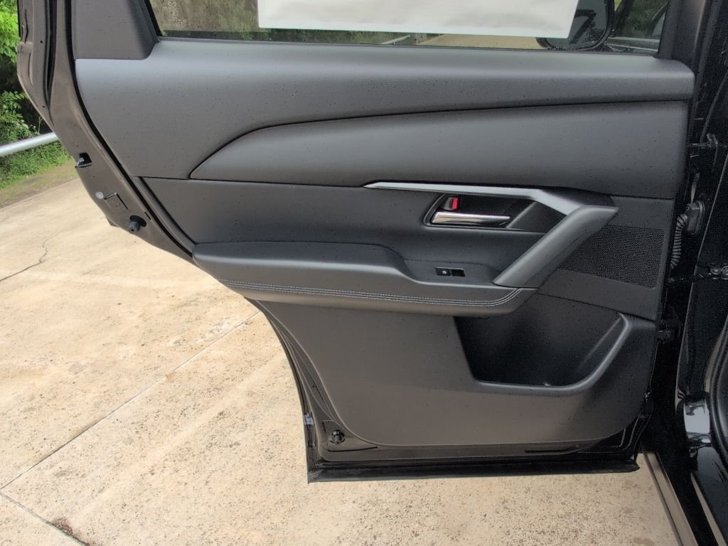 New 2026 Jet Black Mica Mazda 2.5 S Select AWD image 9