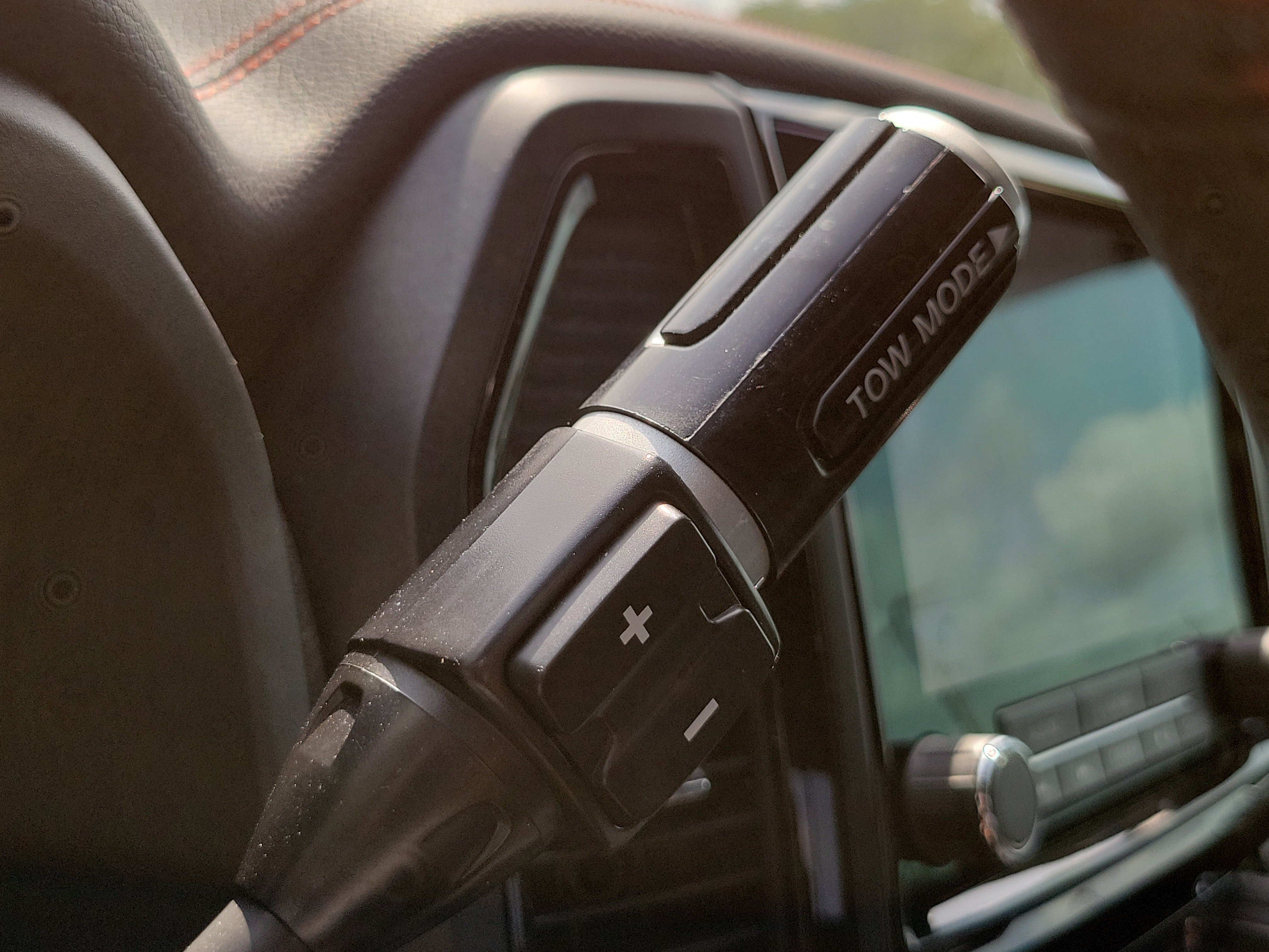 Used 2024 Gun Metallic Nissan PRO-4X image 12