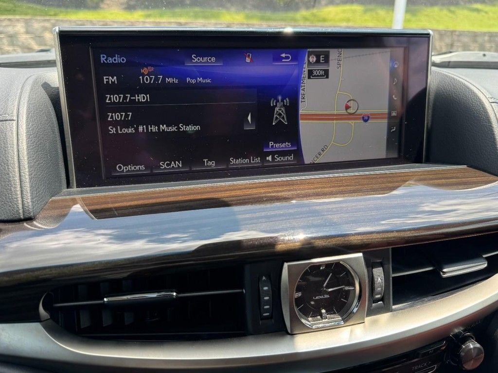 Used 2019 White Lexus 570 image 26