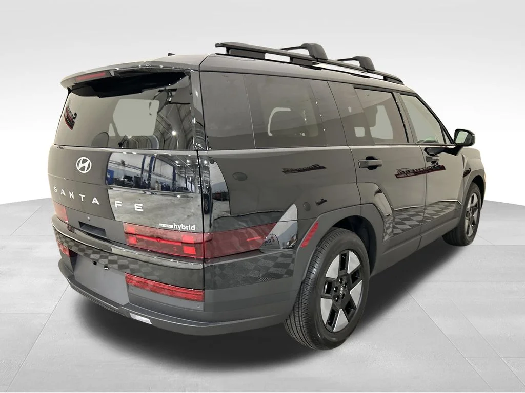 Used 2026 Black Hyundai SEL image 5
