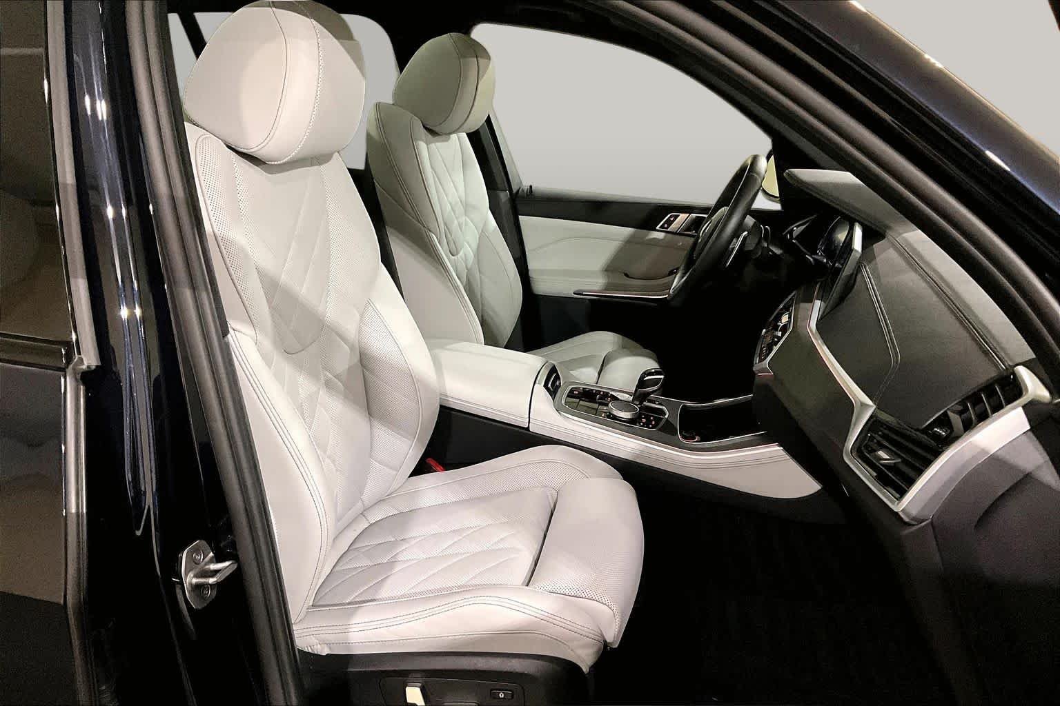 Used 2023 Carbon Black Metallic BMW xDrive40i image 7