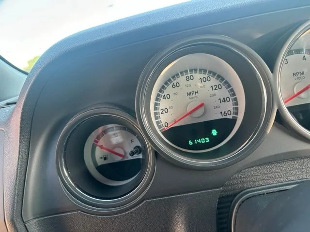Used 2009 Inferno Red Crystal Pearl Dodge R/T image 9
