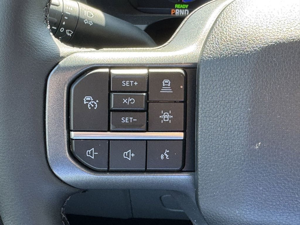 2025 Ford F-150 Lightning Flash - Photo 21