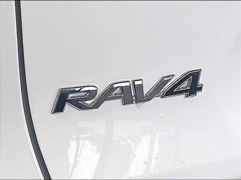 Certified Used 2024 White Toyota XLE image 28