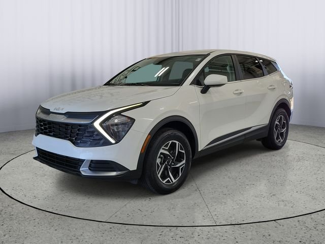 Used 2023 White Kia LX image 4