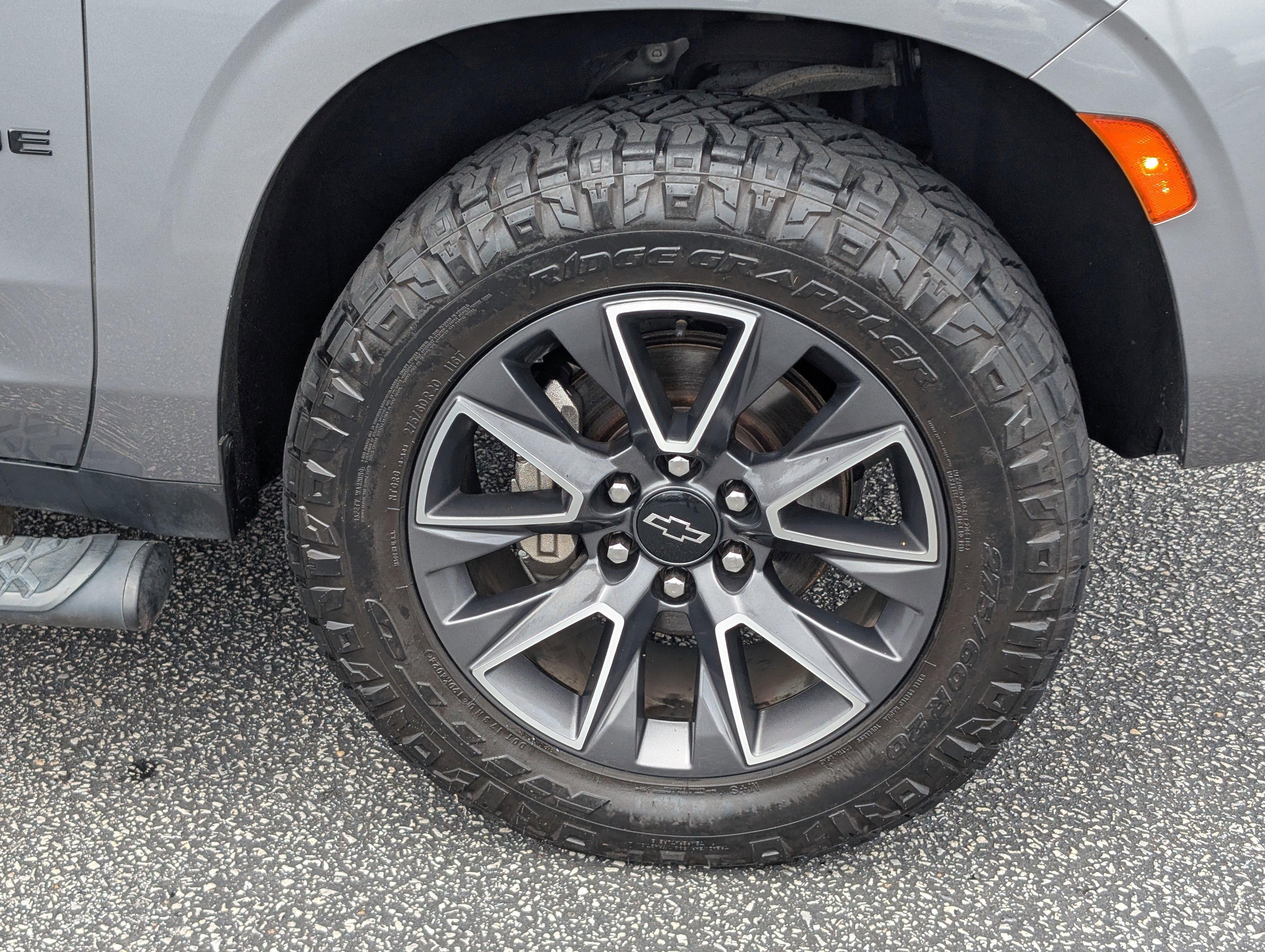 Used 2021 Satin Steel Metallic Chevrolet Z71 image 7