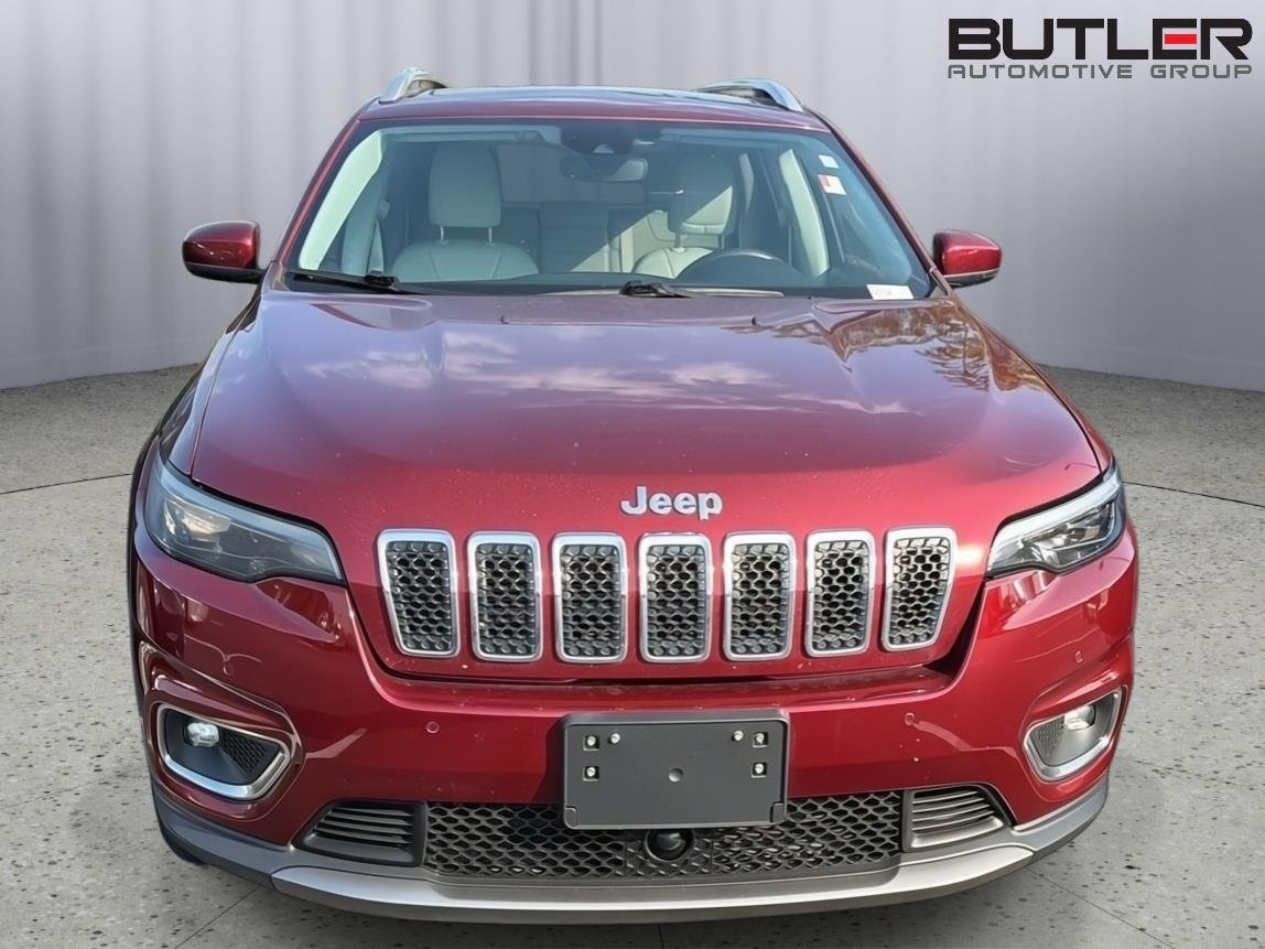 Used 2019 Velvet Red Pearlcoat Jeep Limited image 4