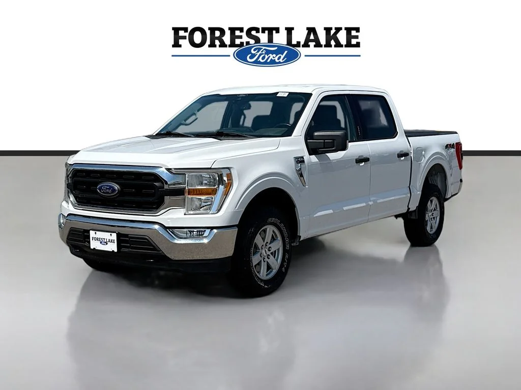 Certified Used 2021 Oxford White Ford XLT image 3