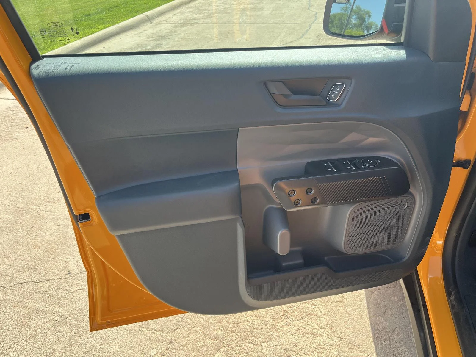 New 2026 Orange Fury Metallic Tri-Coat Ford XLT image 14