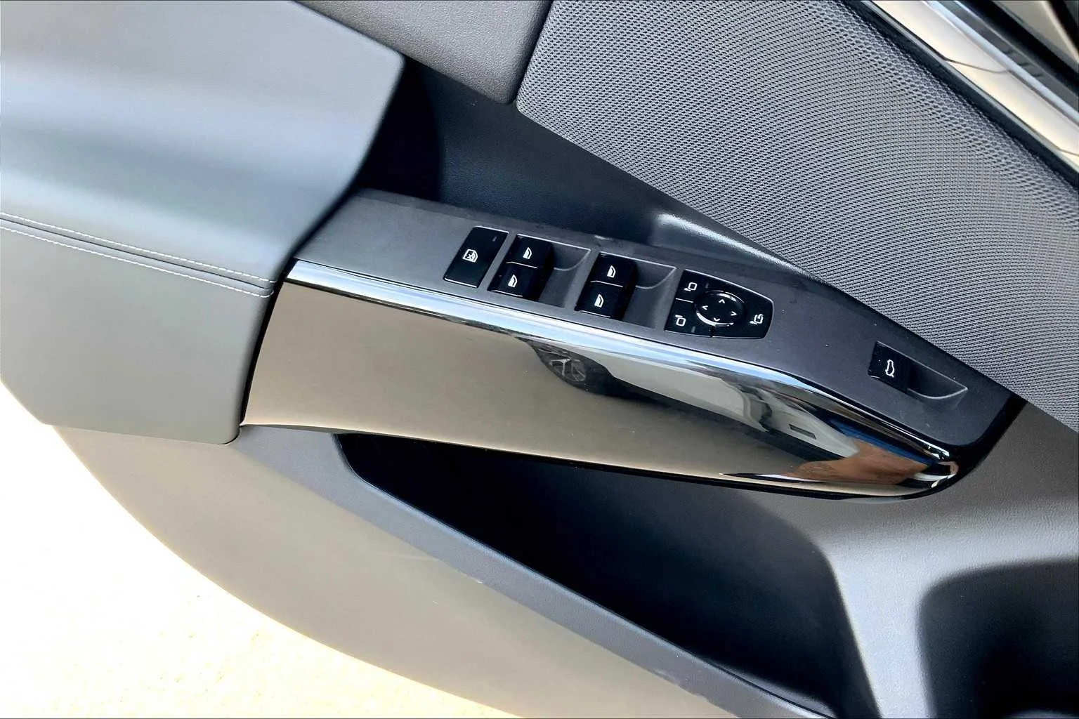 2026 BMW X3 30 - Photo 18