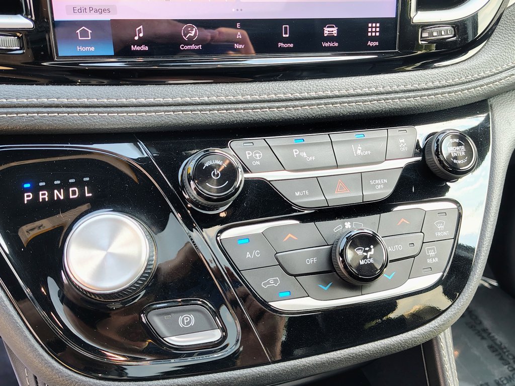 2024 Chrysler Pacifica PHEV Select - Photo 29