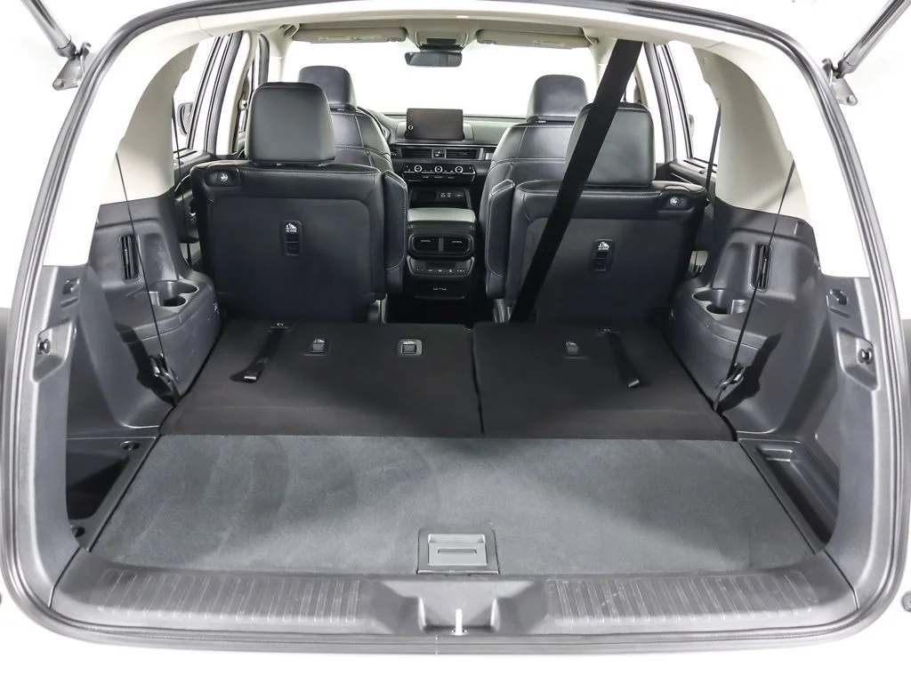 Used 2023 White Honda EX-L image 19